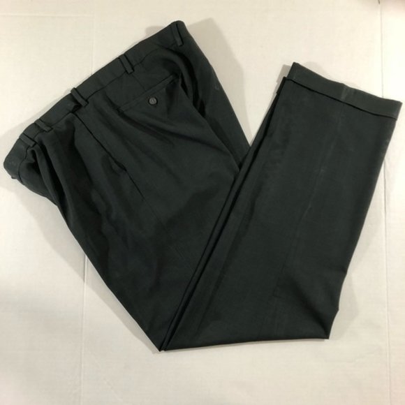 5/$25 Van Heusen Men's Black Dress Pants - Picture 1 of 5
